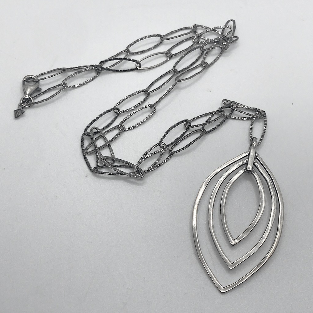 Silpada Sterling Triple Marquise Hammered Long Necklace N2111 / 24” + 3” Drop